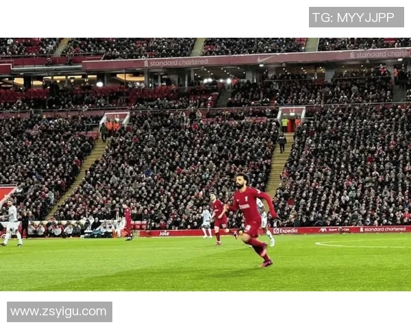 曼联逆转巴萨4-3晋级世界杯补时绝杀引发转会风波