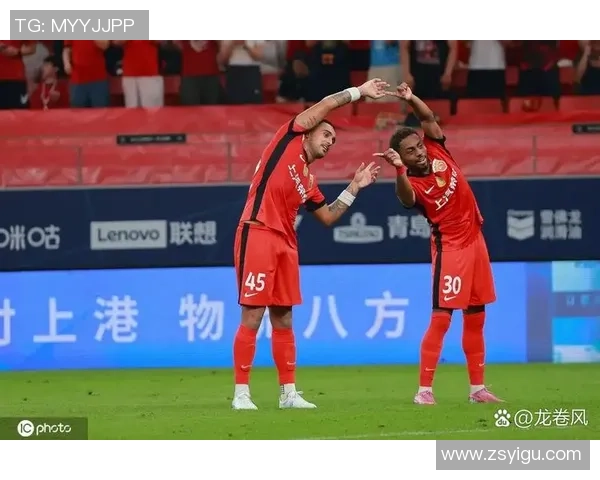 中超精彩对决巴萨与巴黎圣日耳曼战成平局神扑瞬间引发全场热议