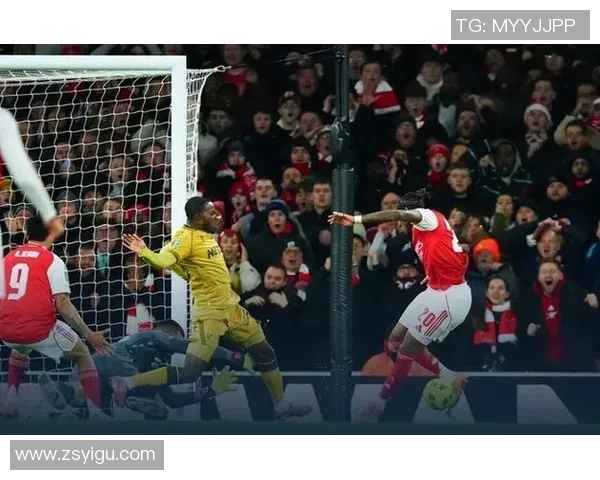 友谊赛精彩对决本菲卡与阿森纳战成平局点球大战引发全场热烈反响