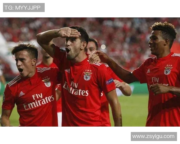 本菲卡逆转波尔图夺国王杯冠军绝杀瞬间引发全场狂欢 本菲卡逆转波尔图夺国王杯冠军绝杀瞬间引发全场狂欢