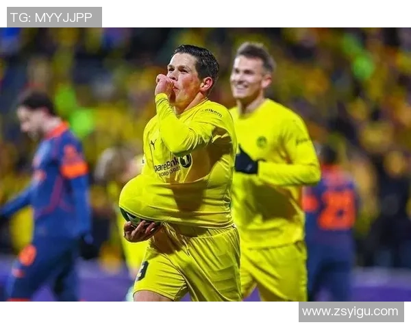 欧冠激战：那不勒斯与马竞鏖战成平局战术解析引发全场热议